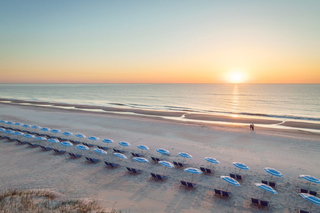 The Ritz-Carlton, Amelia Island beach sitting space