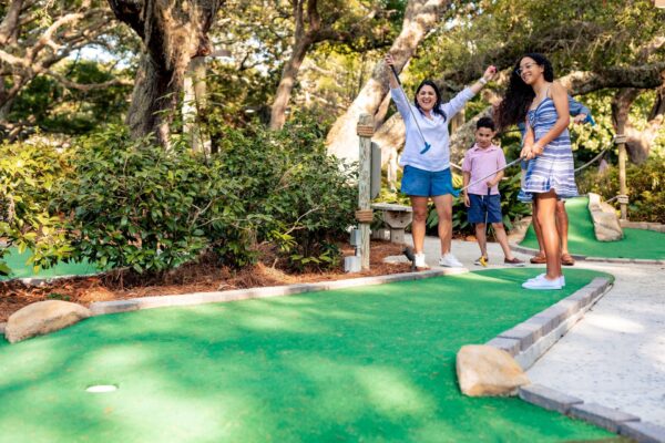 Heron's Cove Adventure Golf at Omni Amelia Island cheering